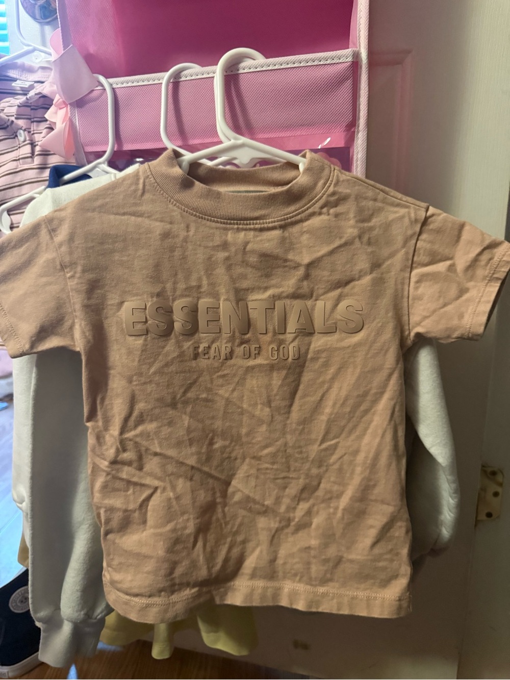 Essentials Kids Short Sleeve Tee in Taupe